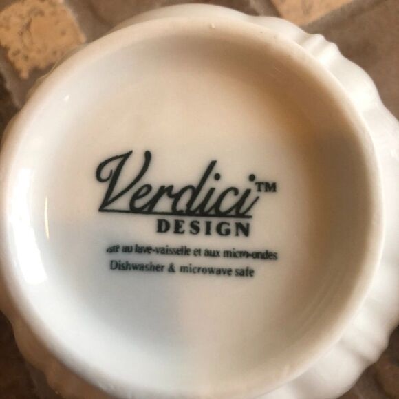 White Ceramic Creamer and Sugar Set Verdici Design - Picture 3 of 8